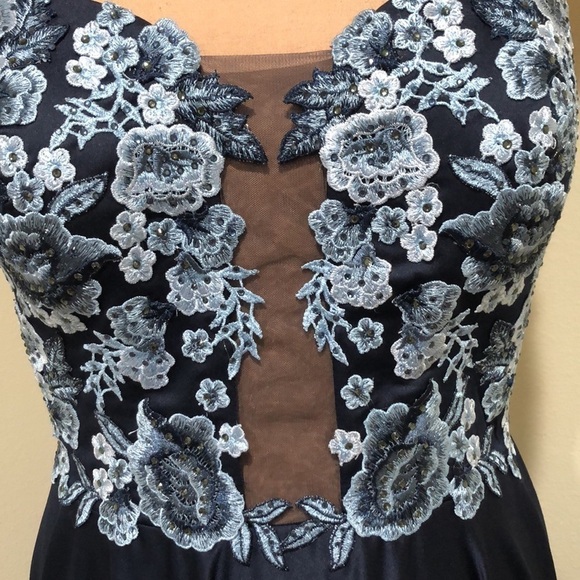 NWT La Femme Gown Size 14 Style 23881 Navy Blue Floral Cutout Maxi Dress - Picture 3 of 10